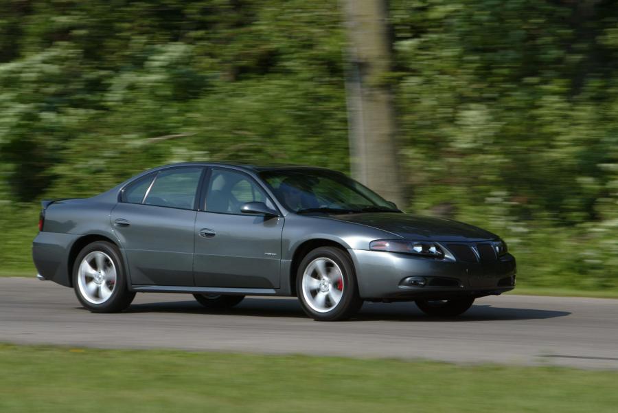  Pontiac Bonneville GXP 2004 года  (фото 19 из 26)